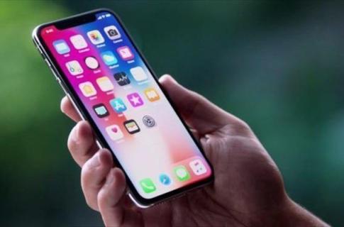 Η Apple θα κάνει redesign στο iPhone του 2020